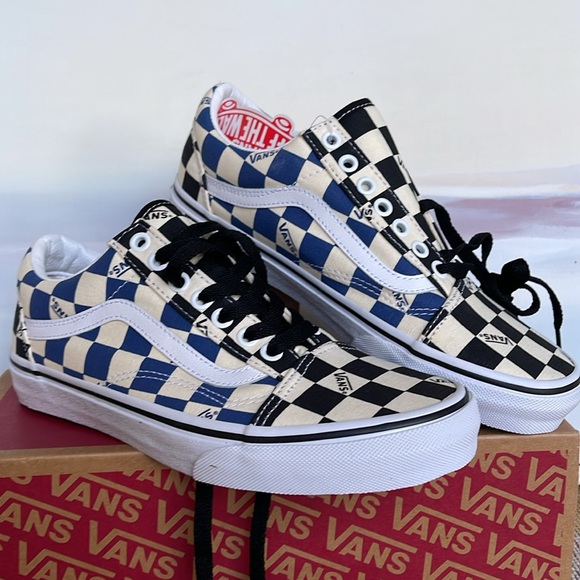 Vans WMNS Old Skool (Big Check) Black/Navy
VN0A4U3BWRT
Sneakers - Picture 4 of 16